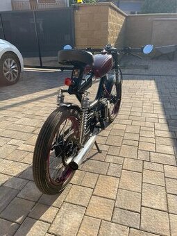 Babeta Cafe Racer