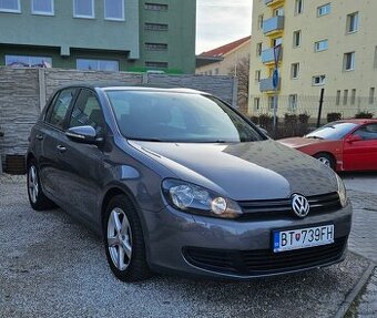 Volkswagen Golf 1.6TDI 77kW - nafta