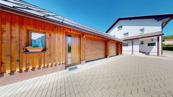 ZREKONŠTRUOVANÝ DOM S GARÁŽAMI – ŠTIAVNIK, okr. BYTČA