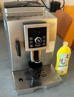 Automatický kávovar Delonghi Cappuccino ECAM 23.460.B