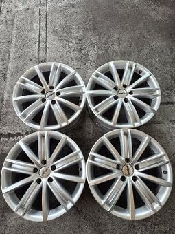 Predam 4ks Alu diskov 5x112r18