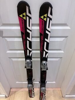 predám lyže120 cm a lyžiarky a prilbu