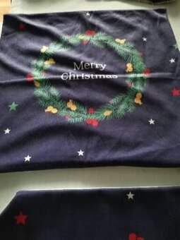 Obliečky na vankúš 40 na 40, vianocny motiv 6ks cena za všet