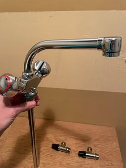 Retro vodovodná batéria n umývdlo