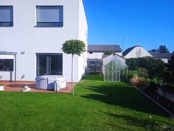 Zariadený dom vo Wolfsthali - 1