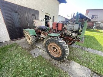 Malotraktor Tatra 805