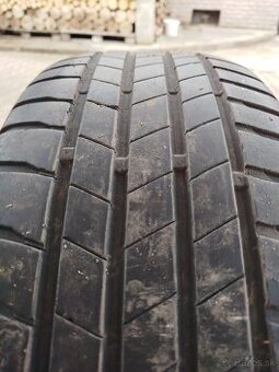 215/55r17