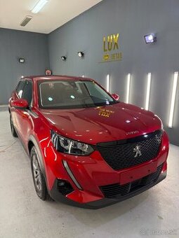 Peugeot 2008 1.2 PureTech, SR,1 maj