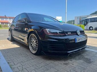 Volkswagen Golf 7 GTI