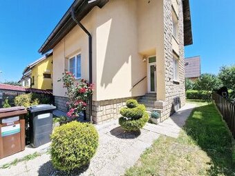 PREDAJ: 8 IZBOVÝ RODINNÝ DOM 374 M2, POZEMOK 355 M2, POPRAD - 1