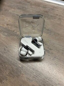 Predám sluchadka Nothing Ear(2)