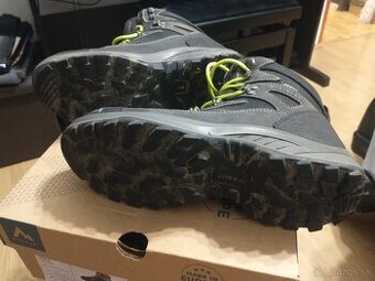 Turistické topánky