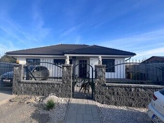 Na Predaj 4.izb. BUNGALOV