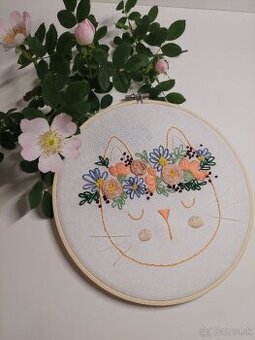 Výšivka - dekorácia do detskej izby mačička