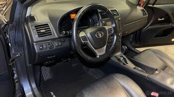 Toyota Avensis 2009 184… km