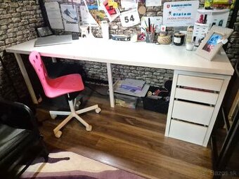 Písací stôl IKEA s dvomi zásuvkovými kontajnérmi