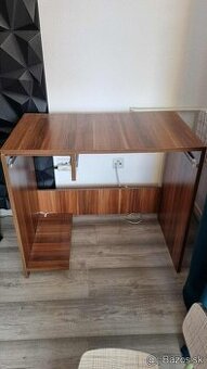 Predám písací stôl