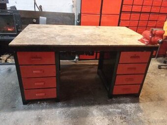 Ponk - pracovný stôl