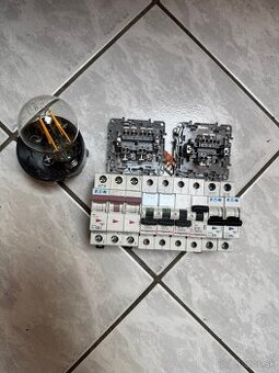 Elektroinštalačný materiál