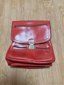 Retro červená taška