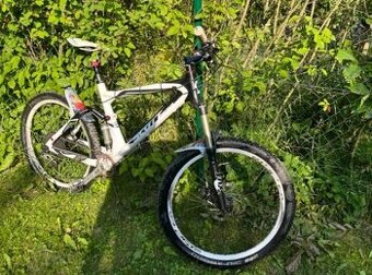 Horský celoodpružený bicykel SCOTT
