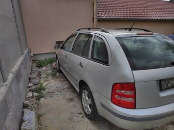 Rozpredám škodu fabiu 1.4