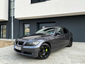 BMW E90 335i 225kw benzín 6st manuál Karbon