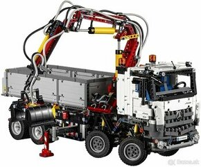 Lego technic 42043 - Mercedes-Benz Arocs 3245