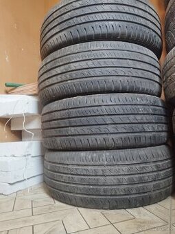 Letné pneu Barum 205/55r16