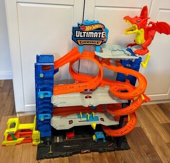 Hot Wheels City Ultimate garáž s drakom