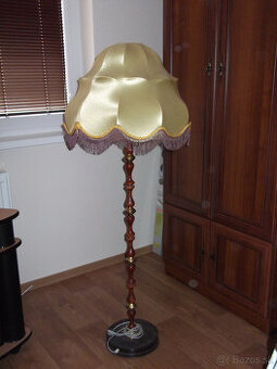 Lampa stojanová - funkčná