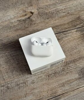 Apple AirPods Pro 2 Lightning Case v Záruke
