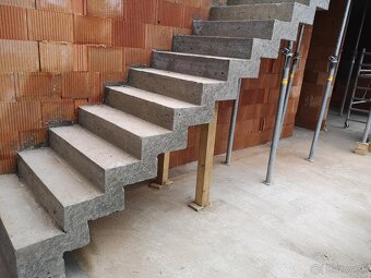 Tesárske a betonárske práce na kľúč