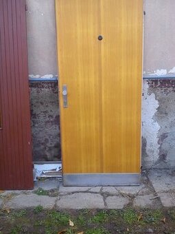 VCHODOVÉ BYTOVÉ DVERE 80 cm,  ĽAVÉ,