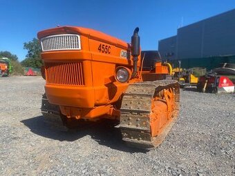 Pásový traktor Fiat455C