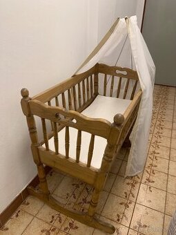 Detska koliska / postielka s baldachynom