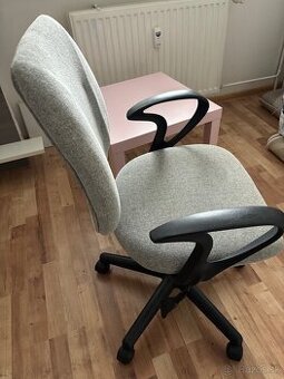 Kancelarska stolicka