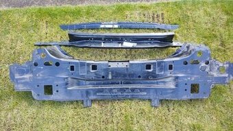 Mercedes E class W213 2016 - Zadne čelo celo stena podlaha