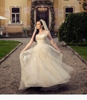 Princeznovské svadobné šaty