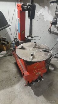 Vyzúvačka pneumatík CORGHI