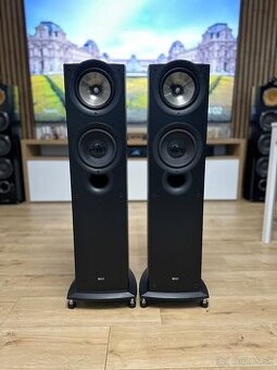 KEF IQ70