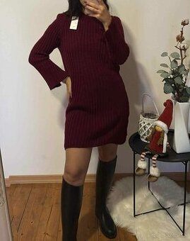 Dámske tmavočervené šaty
