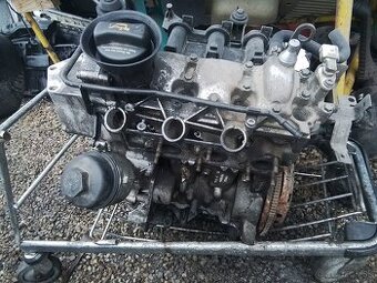 MOTOR ŠKODA FABIA 1.2 HTP 40 KW 6 VENTIL AWY