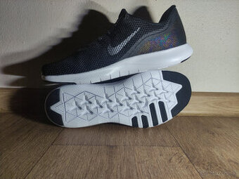 Běžecké tenisky Nike Flex Trainer, velikost 42,5