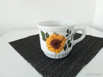 Retro hrnek - hrnček