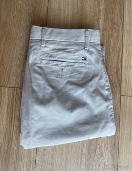 Nohavice sviatočne Tommy Hilfiger