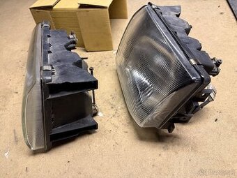 Predné svetla Mitsubishi Pajero II