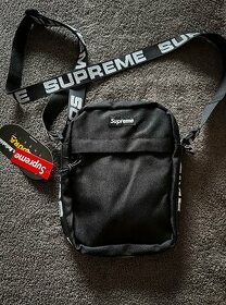 Supreme Shoulder bag SS18 čierny