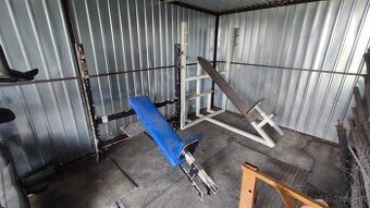 Akcia bench sikmy