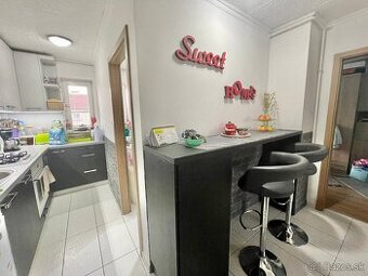 MH262- Na predaj zrekonštruovaný 3 izbový byt v Komárne